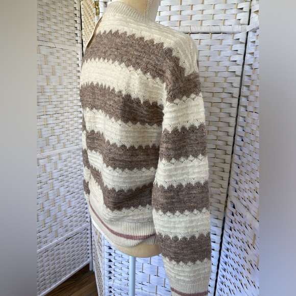 NWT Hem & Thread Last Chance Milo Sweater Henley style Size S - Picture 8 of 9